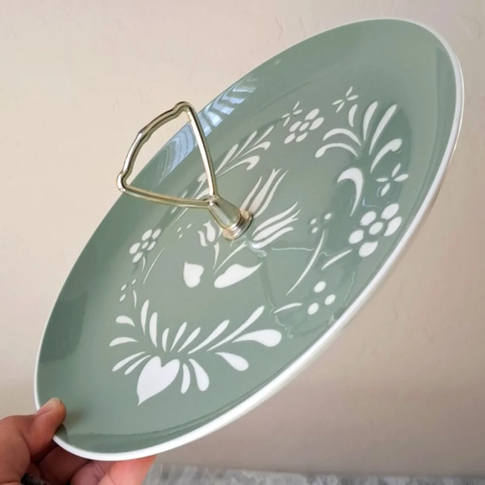 Vtg MCM Harkerware Provencial Tulip Tidbit Serving Tray Dish Metal Handle Green